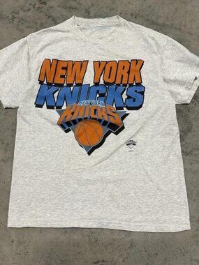 90S New York Knicks Logo Athletics Graphic T Shirt Size Medium